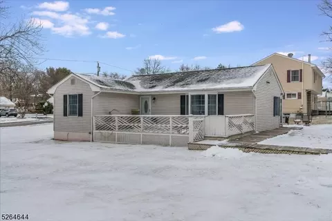 5121 Beatty St, Piscataway, NJ 08854