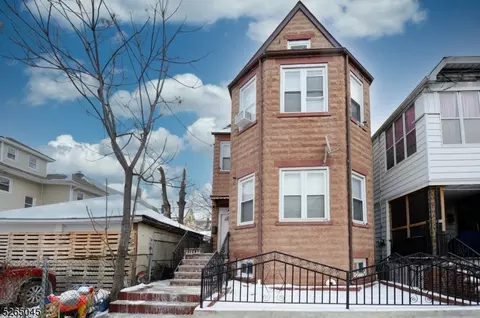 385 E 32nd St, Paterson, NJ 07504