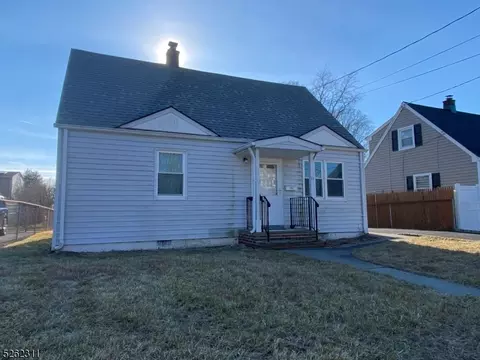 11 Smith Ave, Wanaque Boro, NJ 07420 photo 2