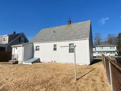 11 Smith Ave, Wanaque Boro, NJ 07420 photo 4
