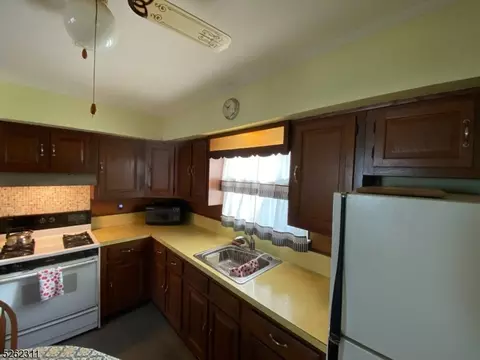 11 Smith Ave, Wanaque Boro, NJ 07420 photo 17