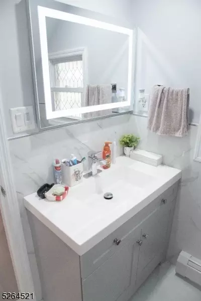 236 Wallington Ave, Wallington, NJ 07057