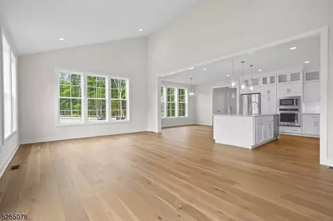 37 Swenson St, Denville, NJ 07834