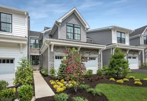8 Swenson St, Denville, NJ 07834