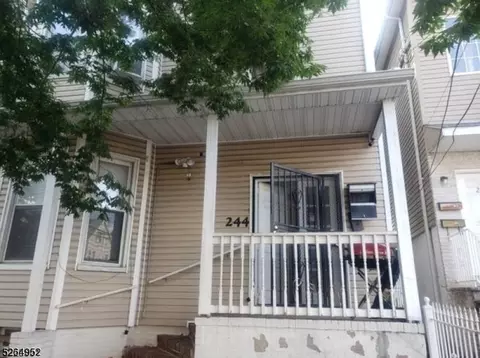 244 4th St, Newark, NJ 07107