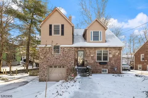 10 Passaic Ave, Roseland, NJ 07068