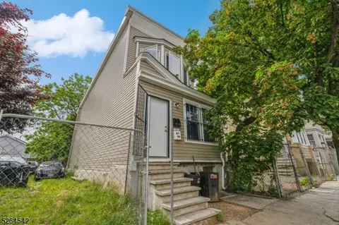 33 N 5th St, Newark, NJ 07107