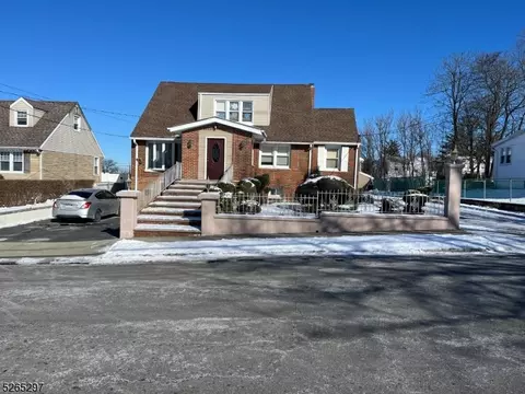 34 S Mountain Ave, Cedar Grove, NJ 07009