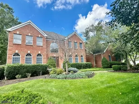 18 Hills Dr, Montgomery, NJ 08502