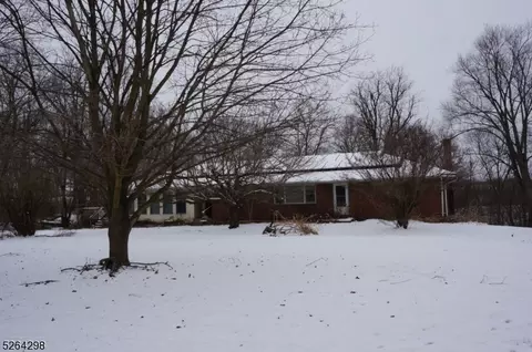 2787 River Rd, Phillipsburg, NJ 08865