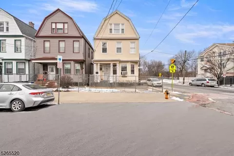 287 7th Ave, Newark, NJ 07107