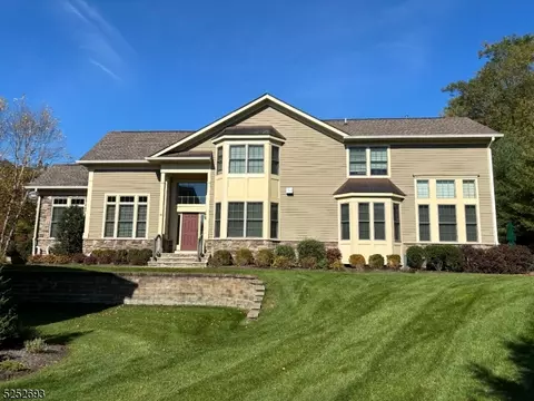 39 Sterling Dr, Chatham Twp, NJ 07928