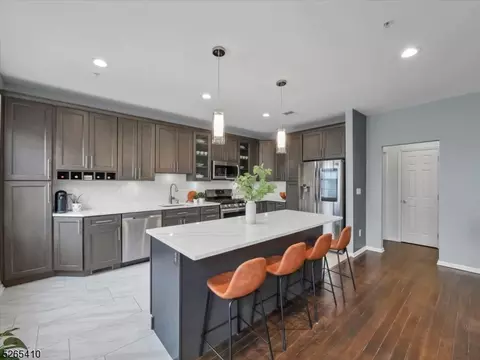 172 George Russell Way, Clifton, NJ 07013