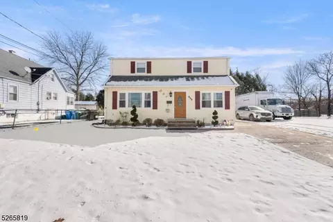630 Huff Ave, Manville, NJ 08835