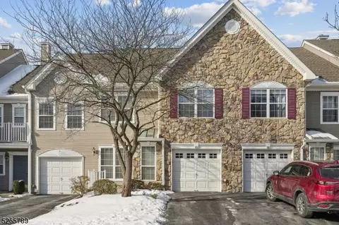 31 Dorchester Dr #31, Bernards, NJ 07920