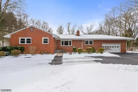214 Hightstown Rd, West Windsor, NJ 08550