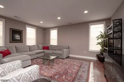 1301 Town Center Way #1301, Livingston, NJ 07039