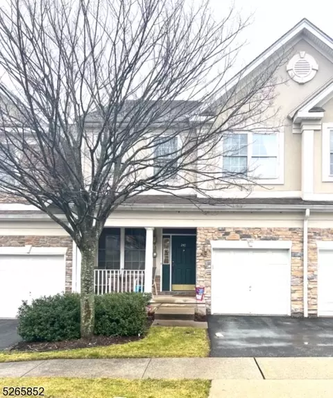 247 Levinberg Ln, Wayne, NJ 07470