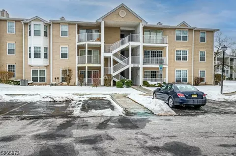 37 Lindsey Ct #37, Franklin Park, NJ 08823