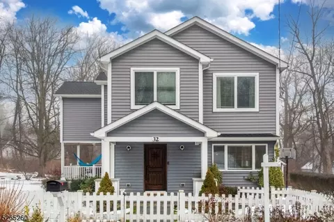 32 Willow Ave, Randolph, NJ 07869