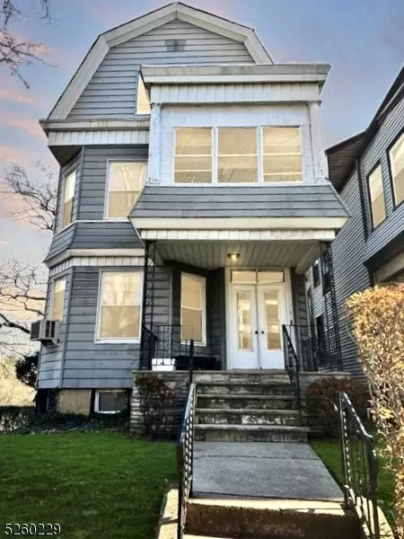 211 Hillside Ave, Glen Ridge, NJ 07028