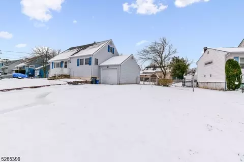32 Cooper Ave, Franklin Twp, NJ 08873