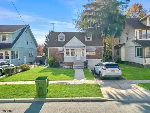 426 E 4th Ave, Roselle, NJ 07203