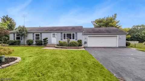 604 Boozer Ln, Hillsborough, NJ 08844