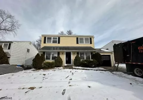 23 Wellington Pl, Burlington, NJ 08016