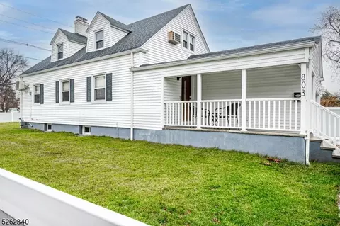531 Grove St W, Irvington, NJ 07111