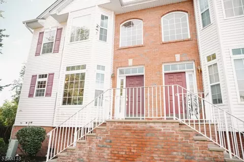 1475 Barnhardt Ln, Rahway, NJ 07065