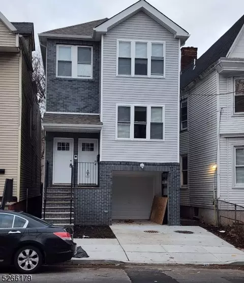 223 S 10th St, Newark, NJ 07107