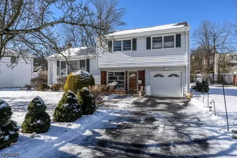 9 Brook Pl, West Orange, NJ 07052