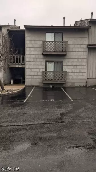 404 Spruce Hills Dr, Glen Gardner, NJ 08826