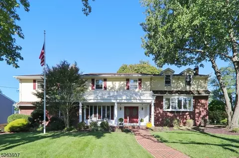 2261 Old Farm Rd, Scotch Plains, NJ 07076