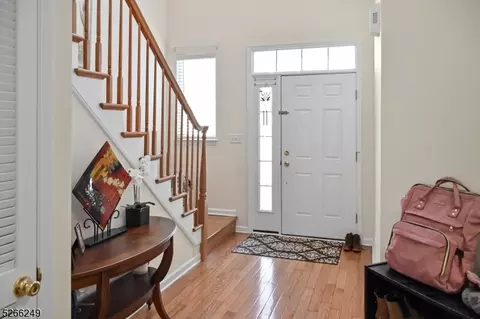 64 Jackson Ave, Princeton, NJ 08540