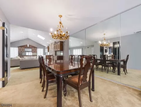 15 Mandon Dr, Wayne, NJ 07470 photo 8