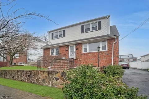 68 Newark Pl, Belleville, NJ 07109