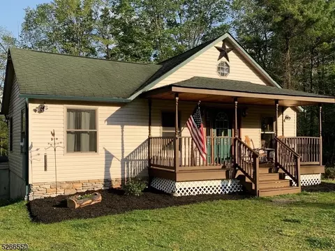 118 Drew Rd, Sussex, NJ 07461
