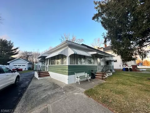 9 High St, Kenvil, NJ 07847