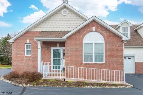 105 Samson Dr, Flemington, NJ 08822