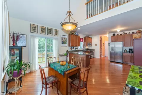 105 Samson Dr, Flemington, NJ 08822 photo 9
