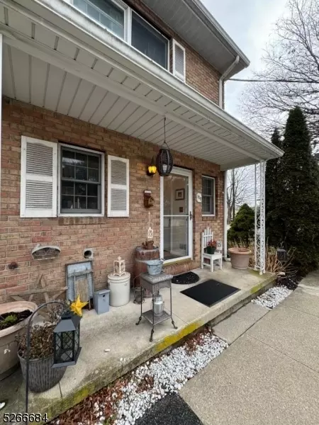 100 Manor Dr, Hackettstown, NJ 07840