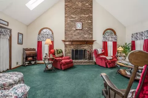 25 Stonebridge Rd, Hampton, NJ 08827 photo 14