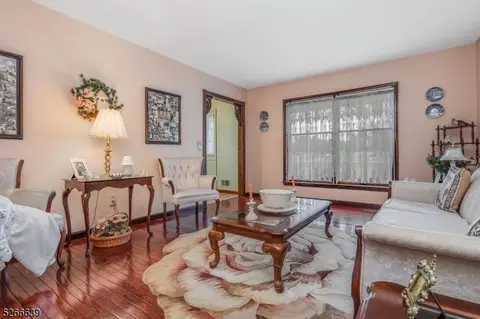 25 Stonebridge Rd, Hampton, NJ 08827 photo 7