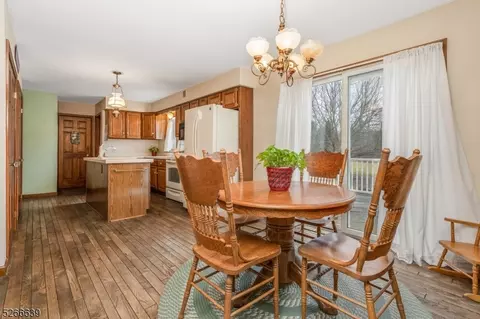 25 Stonebridge Rd, Hampton, NJ 08827 photo 10