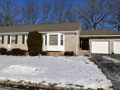 50 Brandywyne Dr, Florham Park, NJ 07932