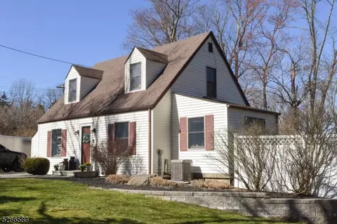 115 Newton Sparta Rd, Newton, NJ 07860