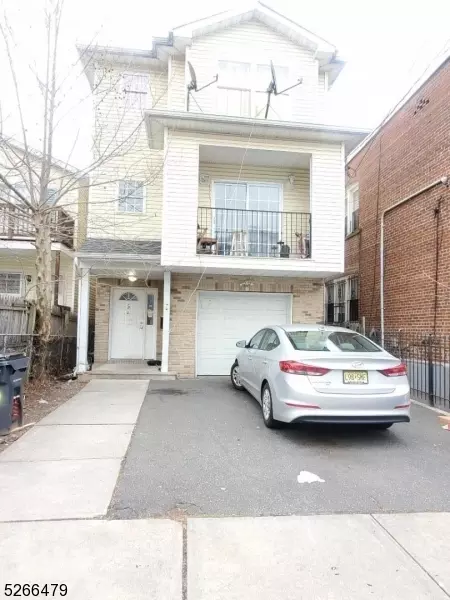 70 Norwood St, Newark, NJ 07106