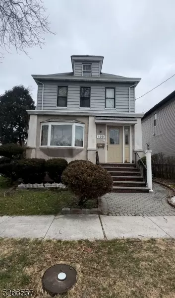 129 Pershing Ave, Roselle Park, NJ 07204